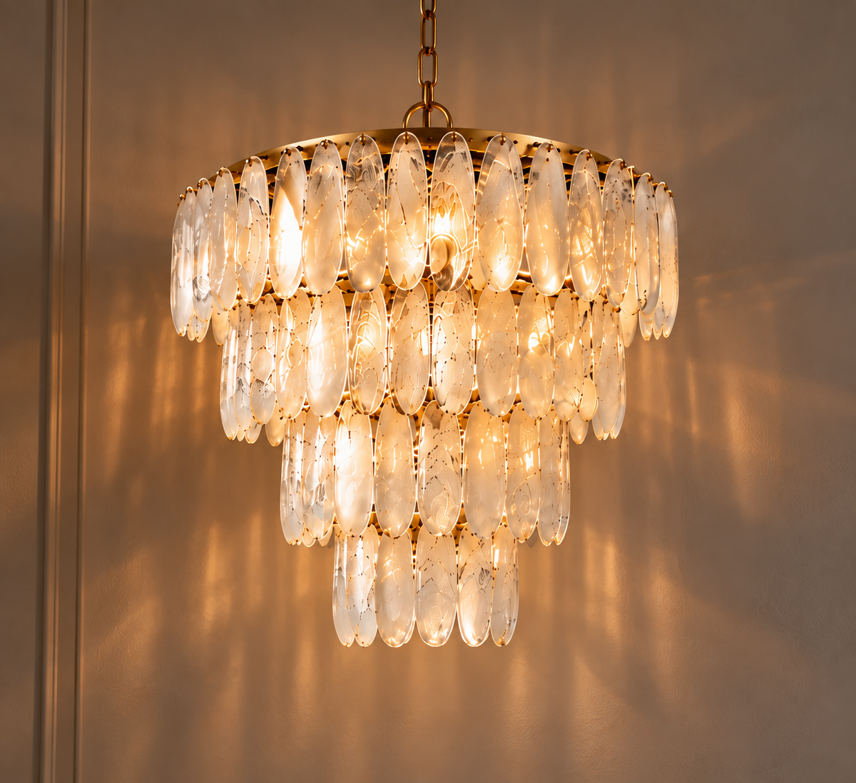 Lustre Cascade en Verre — Éclat Sculptural & Élégance Intemporelle