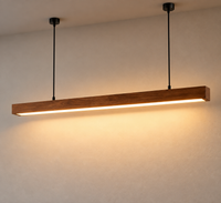 Suspension Linéaire en Bois — Minimalisme & Chaleur